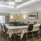 Business 4 image QUALITY HOTEL travel & tourism in Burlington ON