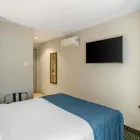 Business 2 image QUALITY INN CENTRE-VILLE travel & tourism in Montréal QC