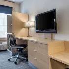 Business 2 image QUALITY INN & SUITES travel & tourism in Oakville ON