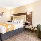 Entreprises 20 image QUALITY INN & SUITES travel & tourism dans Gatineau QC