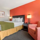 Entreprises 22 image QUALITY INN & SUITES travel & tourism dans Mississauga ON