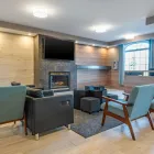 Business 4 image QUALITY INN & SUITES travel & tourism in Oakville ON