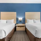 Business 28 image QUALITY INN & SUITES travel & tourism in Oakville ON