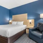 Business 8 image QUALITY INN & SUITES travel & tourism in Oakville ON