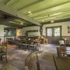 Entreprises 23 image QUALITY INN WADDLING DOG travel & tourism dans Saanichton BC