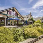 Entreprises 27 image QUALITY INN WADDLING DOG travel & tourism dans Saanichton BC