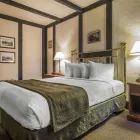 Entreprises 5 image QUALITY INN WADDLING DOG travel & tourism dans Saanichton BC