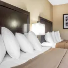 Entreprises 17 image QUALITY INN travel & tourism dans Barrie ON