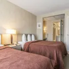 Business 17 image QUALITY SUITES travel & tourism in Laval QC