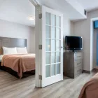 Entreprises 34 image QUALITY SUITES travel & tourism dans Québec QC