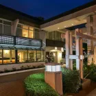 Entreprises 12 image SURESTAY HOTEL BY BEST WESTERN NORTH VANCOUVER CAPILANO travel & tourism dans North Vancouver BC