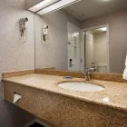 Entreprises 14 image SURESTAY HOTEL BY BEST WESTERN NORTH VANCOUVER CAPILANO travel & tourism dans North Vancouver BC