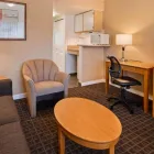 Entreprises 24 image SURESTAY HOTEL BY BEST WESTERN NORTH VANCOUVER CAPILANO travel & tourism dans North Vancouver BC