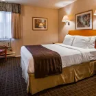 Entreprises 8 image SURESTAY HOTEL BY BEST WESTERN NORTH VANCOUVER CAPILANO travel & tourism dans North Vancouver BC