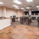 Entreprises 2 image SURESTAY PLUS HOTEL BY BEST WESTERN SEVEN OAKS travel & tourism dans Regina SK