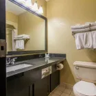 Entreprises 22 image SURESTAY PLUS HOTEL BY BEST WESTERN SEVEN OAKS travel & tourism dans Regina SK