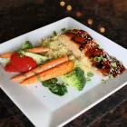 Entreprises 38 image SYMPOSIUM CAFE RESTAURANT & LOUNGE Restaurants dans Aurora ON