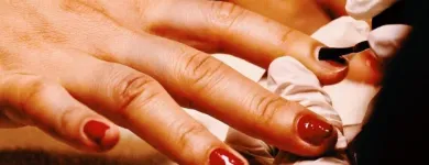 Entreprises 1 image ALMOND NAIL BAR Nail Salons & Technicians dans Winnipeg MB