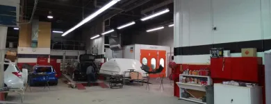 Entreprises 9 image B M C AUTO COLLISION INC Car Body Repairs dans Concord ON