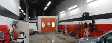 Entreprises 10 image B M C AUTO COLLISION INC Car Body Repairs dans Concord ON