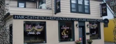 Entreprises 1 image B4 'N AFTER Nail Salons & Technicians dans Hamilton ON