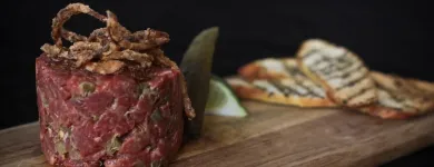 Entreprises 4 image BOEUF COCHON STEAK + BAR Restaurants dans Laval QC