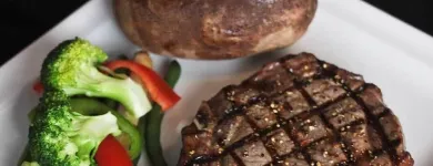 Entreprises 2 image BOEUF COCHON STEAK + BAR Restaurants dans Laval QC