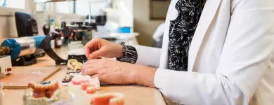 Entreprises 12 image CENTRAL PARK DENTURE CLINIC Health & Medicine dans Victoria BC