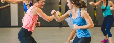 Entreprises 3 image CRUNCH FITNESS - LA SALLE Sports Grounds & Stadiums dans Windsor ON