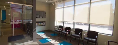 Entreprises 1 image DR. ABHISHEK APRATIM Dentists & Dental Clinics dans Burlington ON