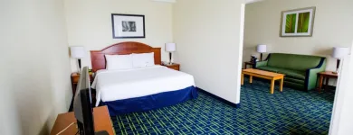 Entreprises 10 image FAIRFIELD INN BY MARRIOTT TORONTO OAKVILLE travel & tourism dans Oakville ON