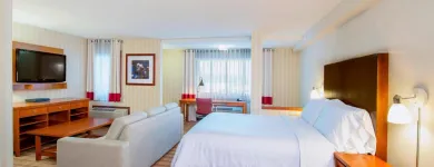 Business 12 image FOUR POINTS BY SHERATON EDMONTON SOUTH travel & tourism in Edmonton AB