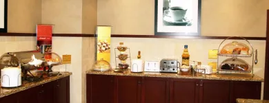 Business 49 image HAMPTON INN & SUITES BY HILTON LAVAL travel & tourism in Laval QC