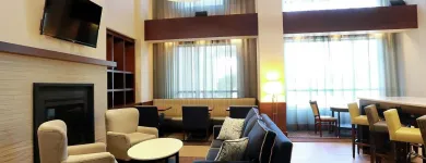 Business 8 image HAMPTON INN & SUITES BY HILTON LAVAL travel & tourism in Laval QC