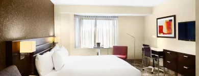 Business 16 image HILTON MONTREAL/LAVAL travel & tourism in Laval QC