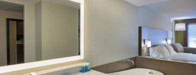 Business 9 image HOLIDAY INN EXPRESS & SUITES BELLEVILLE Wedding Venues in Belleville ON