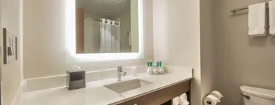 Entreprises 10 image HOLIDAY INN EXPRESS & SUITES VICTORIA - COLWOOD Wedding Venues dans Colwood BC