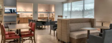 Entreprises 2 image HOLIDAY INN EXPRESS & SUITES VICTORIA - COLWOOD Wedding Venues dans Colwood BC