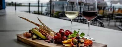 Business 22 image HOLIDAY INN KINGSTON-WATERFRONT Wedding Venues in Kingston ON