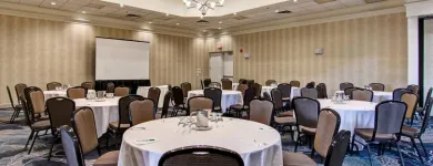 Entreprises 34 image HOLIDAY INN OAKVILLE (CENTRE) Wedding Venues dans Oakville ON