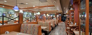 Entreprises 19 image HOLIDAY INN & SUITES NORTH VANCOUVER Wedding Venues dans North Vancouver BC