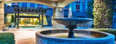 Entreprises 3 image HOLIDAY INN & SUITES NORTH VANCOUVER Wedding Venues dans North Vancouver BC