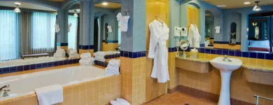 Entreprises 10 image HOLIDAY INN & SUITES NORTH VANCOUVER Wedding Venues dans North Vancouver BC