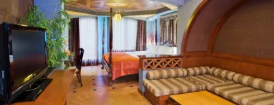 Entreprises 14 image HOLIDAY INN & SUITES NORTH VANCOUVER Wedding Venues dans North Vancouver BC