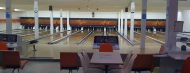 Entreprises 5 image K-J BOWL Sports & Recreation dans Edmonton AB