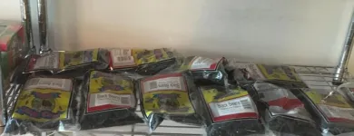 Entreprises 16 image KNYAW LUCKY STORE Supermarkets dans Thunder Bay ON