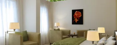 Entreprises 21 image LAQFOIL STRETCH CEILINGS LTD. Wallpapers & Wallcoverings dans North York ON