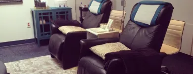 Entreprises 4 image LASH + LOVE CONNECTION INC Beauty Salons & Consultants dans Victoria BC