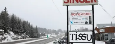 Business 14 image MACHINE A COUDRE Vacuum Cleaners in Mont-Laurier QC