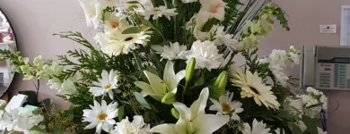Entreprises 1 image MARQUIS FLOWER SHOP Shopping dans Lethbridge AB